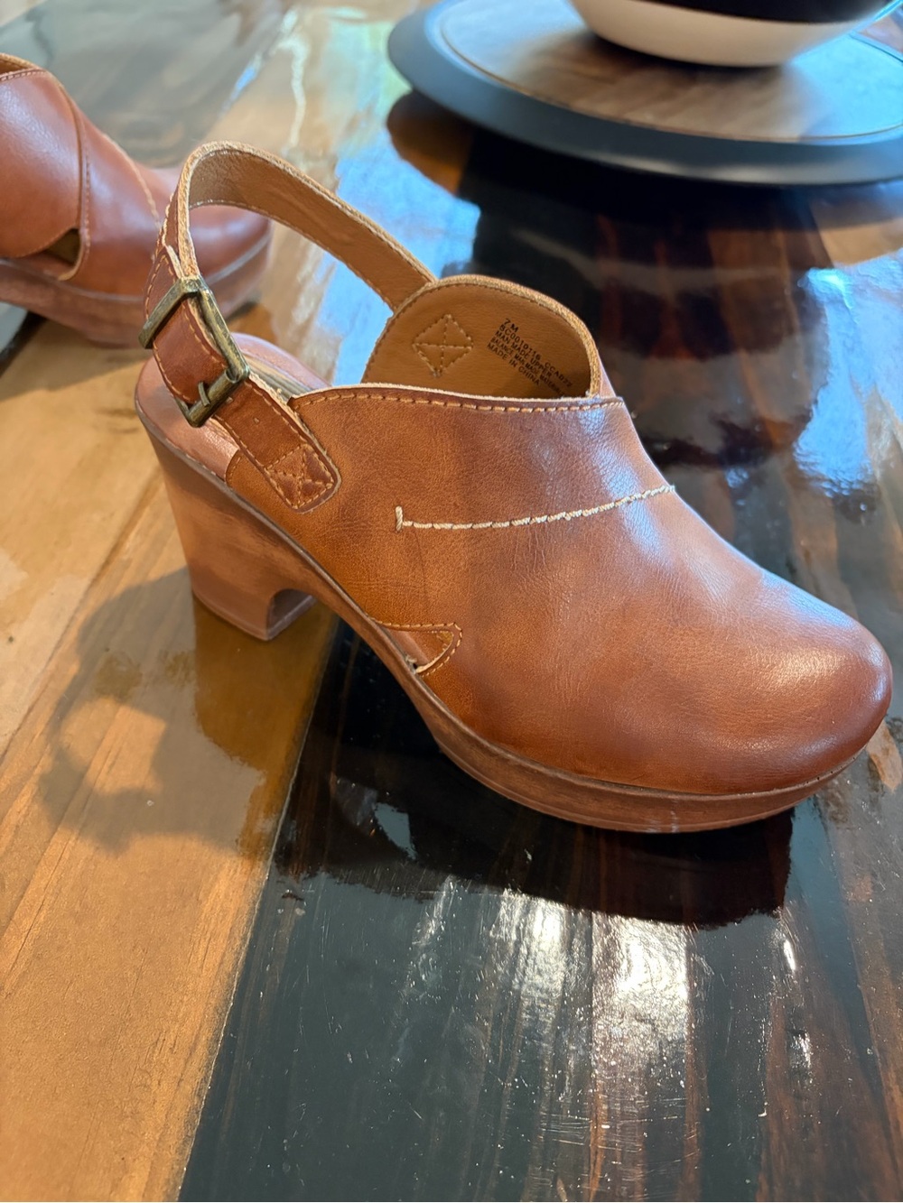 boc Tan Leather Slingback Clog Heels - Picture 2 of 4